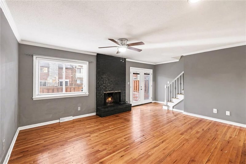 5706 97th St, Overland Park, KS 66207