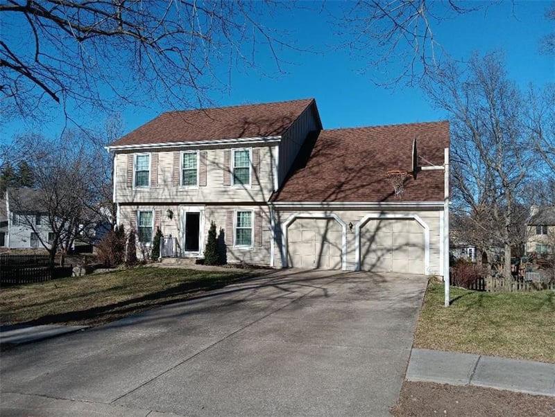 7714 114 Ter, Overland Park, KS 66210