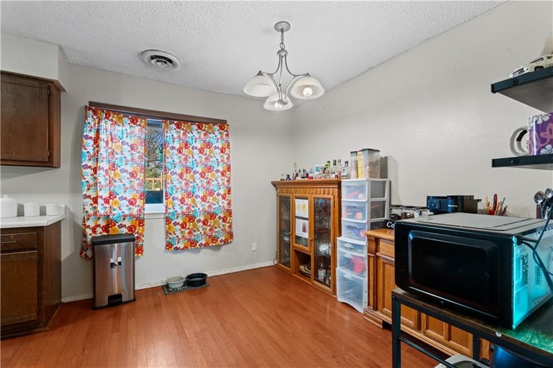 2508 8th St, Coffeyville, KS 67337