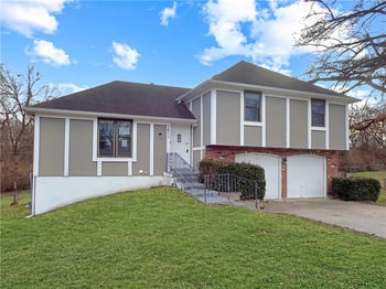 7611 E 100th Ter, Kansas City, MO 64134