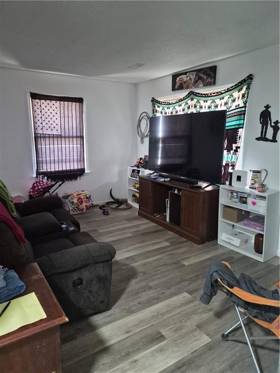 406 Main St, Richmond, MO 64085