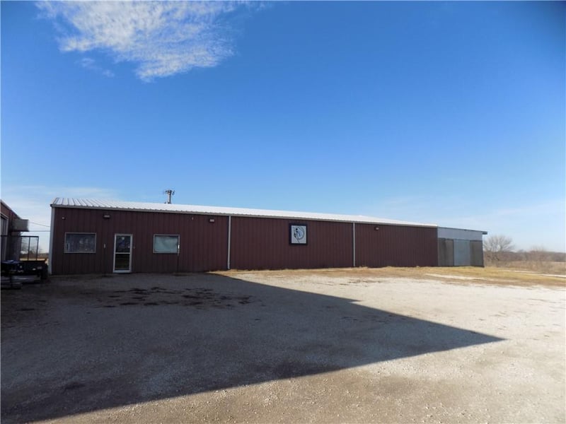 36450 Frontage Rd, Edgerton, KS 66021