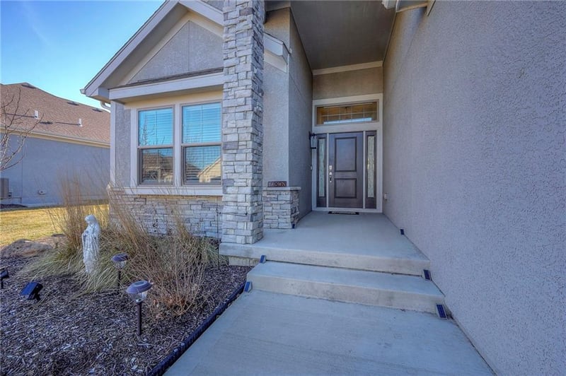 21739 116th Ter, Olathe, KS 66061