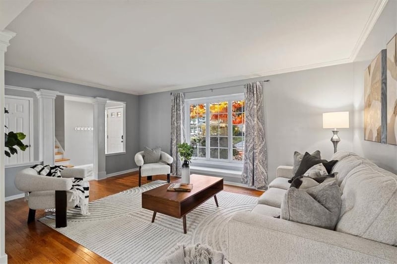 10013 Briar Dr, Overland Park, KS 66207