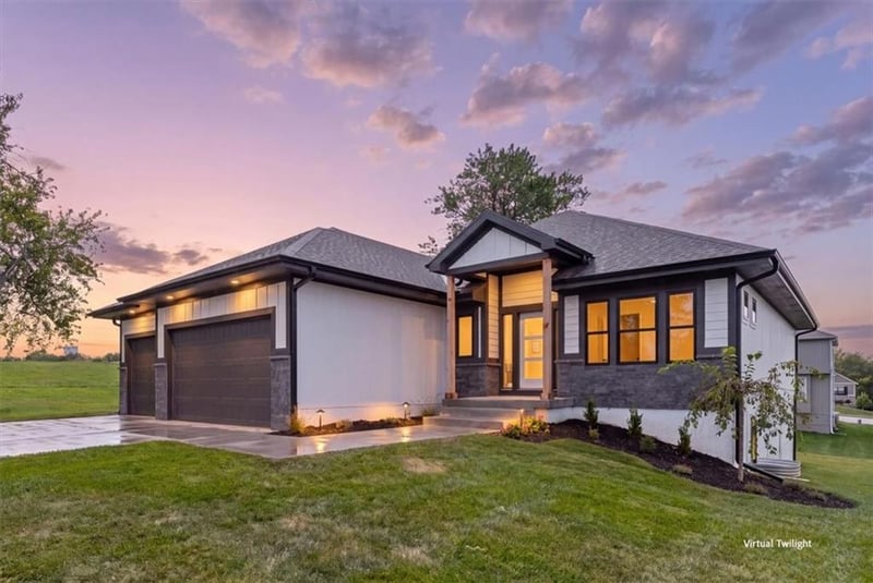 3222 SW Enoch St, Lee's Summit, MO 64082