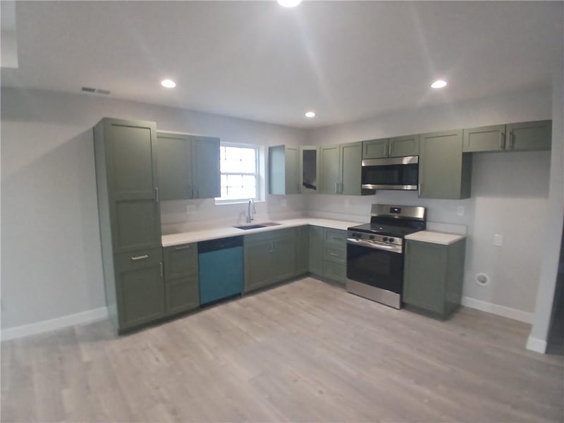 1893 Tremont St, Kansas City, KS 66103