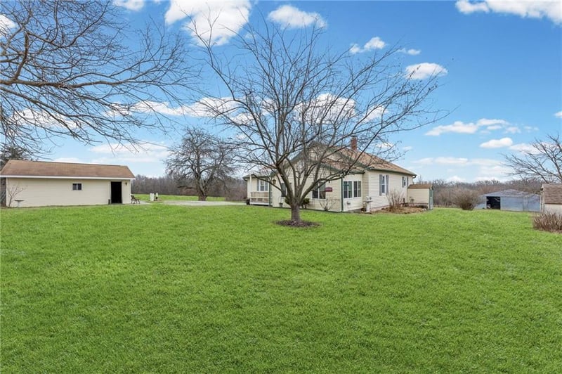 314 550th Rd, Warrensburg, MO 64093