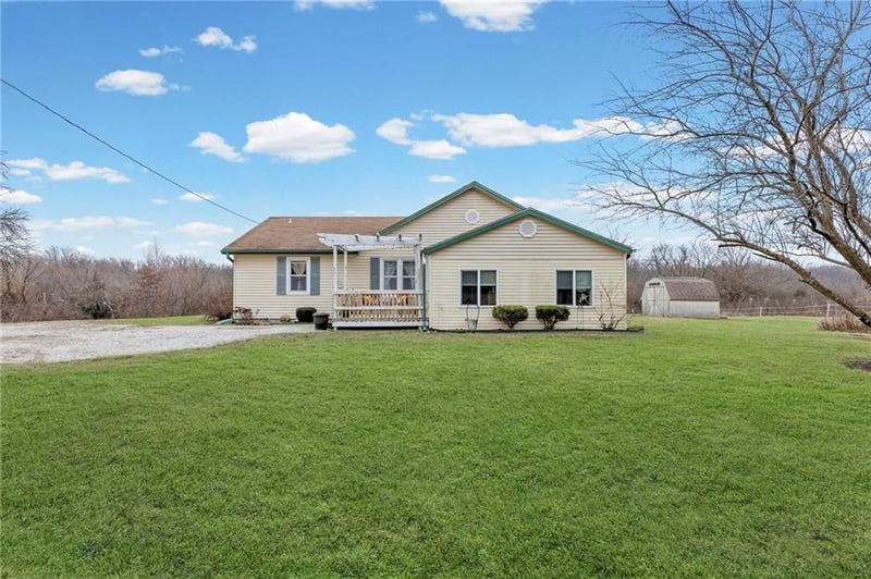 314 550th Rd, Warrensburg, MO 64093
