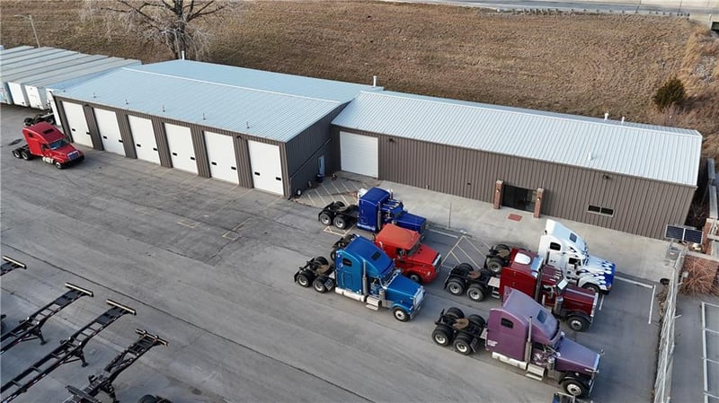 336 42nd St, Kansas City, KS 66106