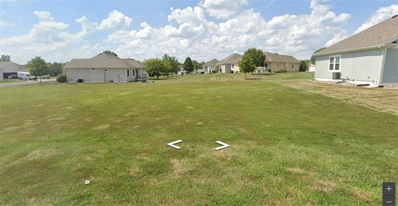 22620 Vincent St, Peculiar, MO 64078