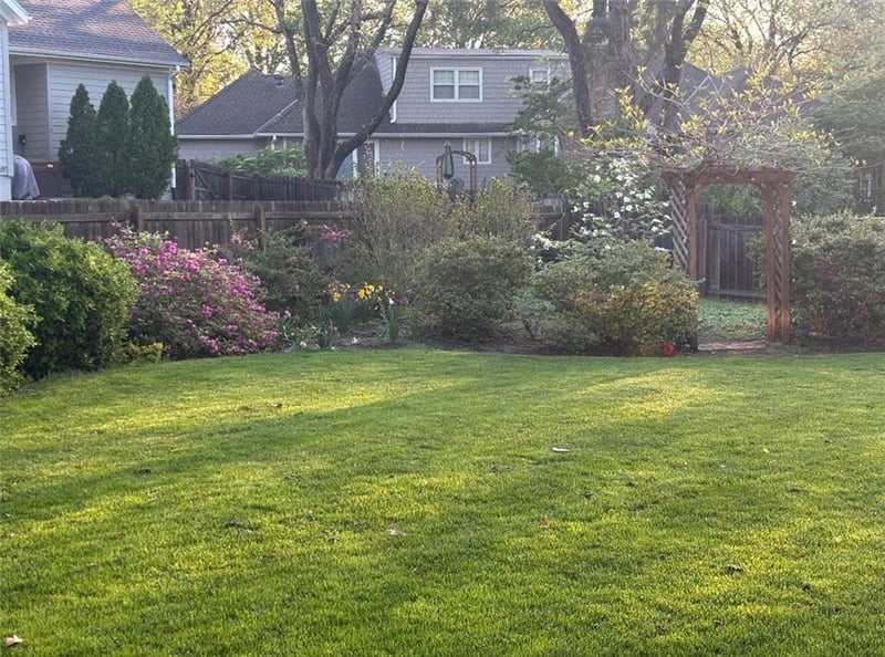 9103 Roe Ave, Prairie Village, KS 66207