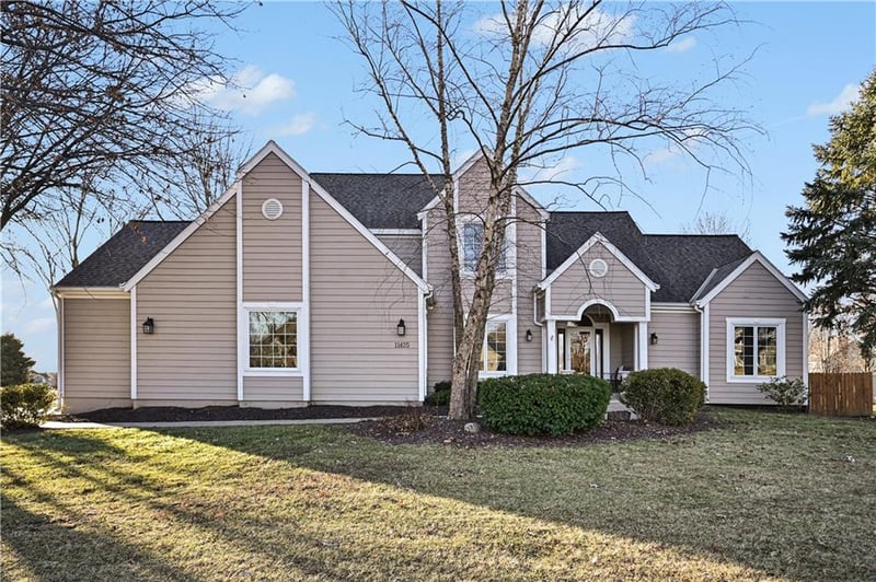 11425 177th Ter, Overland Park, KS 66221