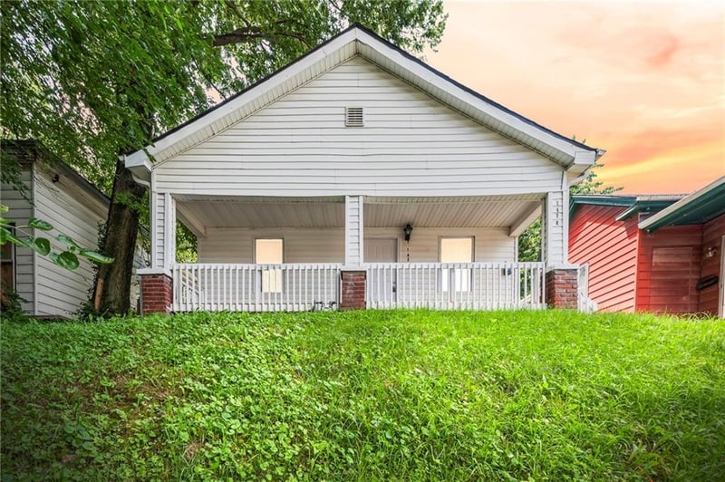 1426 3rd St, St Joseph, MO 64505