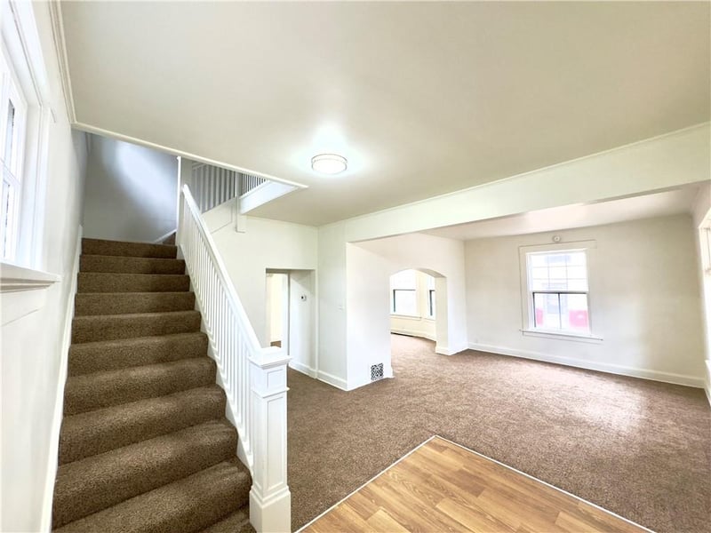 2819 Sacramento St, St Joseph, MO 64507