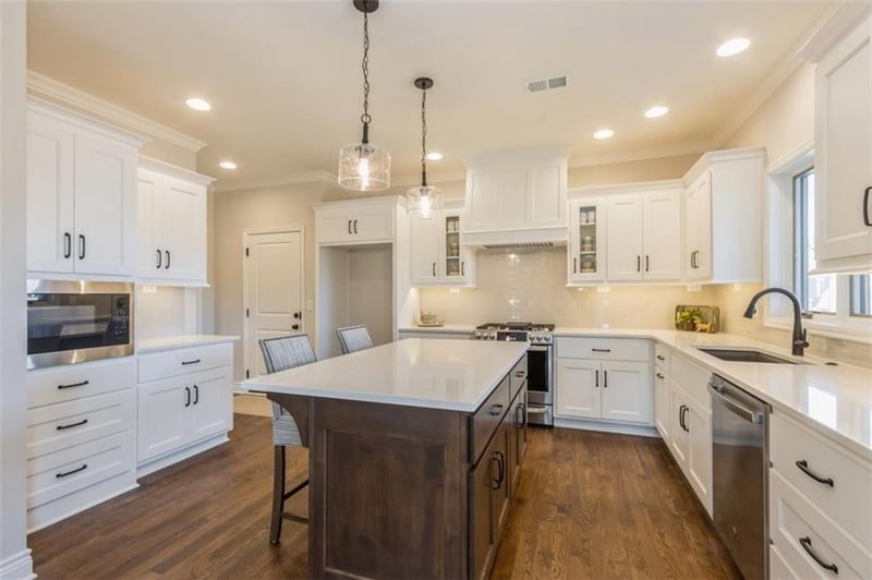 11419 Waterford Dr, Olathe, KS 66061