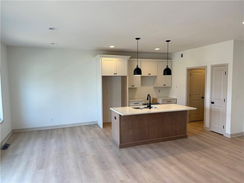 1705 Johnston St, Liberty, MO 64068