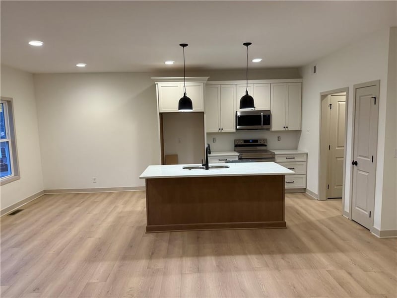 1705 Johnston St, Liberty, MO 64068