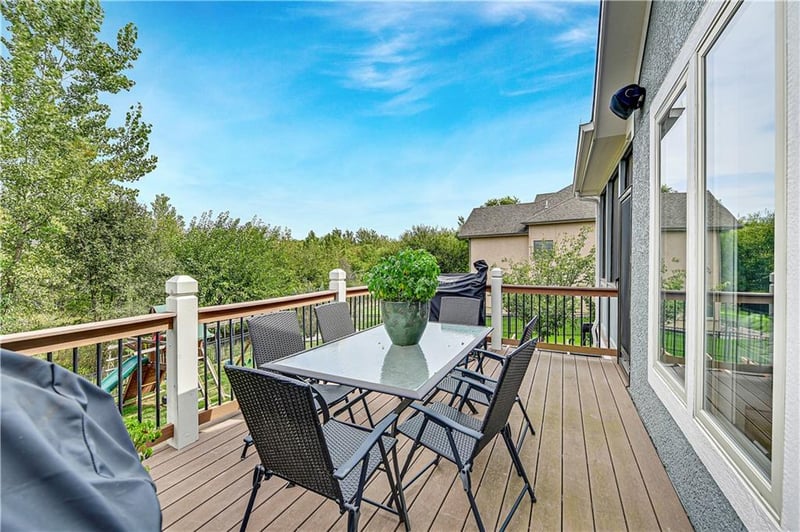 16808 Bluejacket St, Overland Park, KS 66221