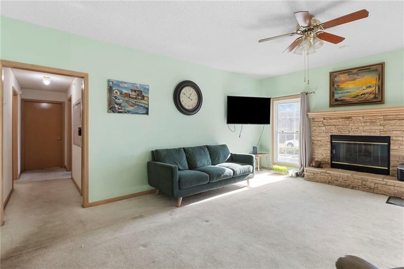 17800 Bolger Rd #101, Independence, MO 64055