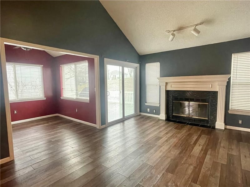 1425 Birdseye Ct, Blue Springs, MO 64015