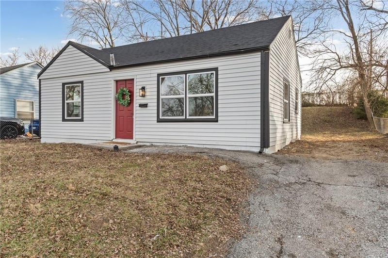 4917 Locust Ave, Kansas City, KS 66106