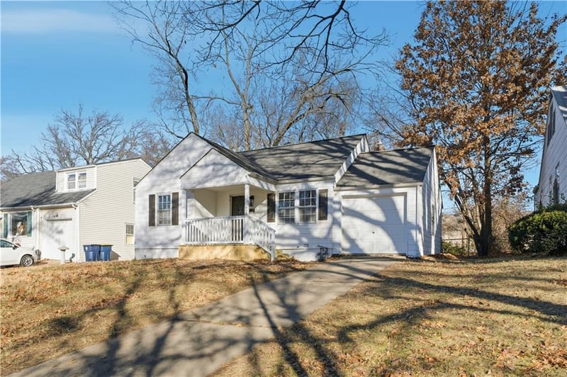 908 77 Ter, Kansas City, MO 64131