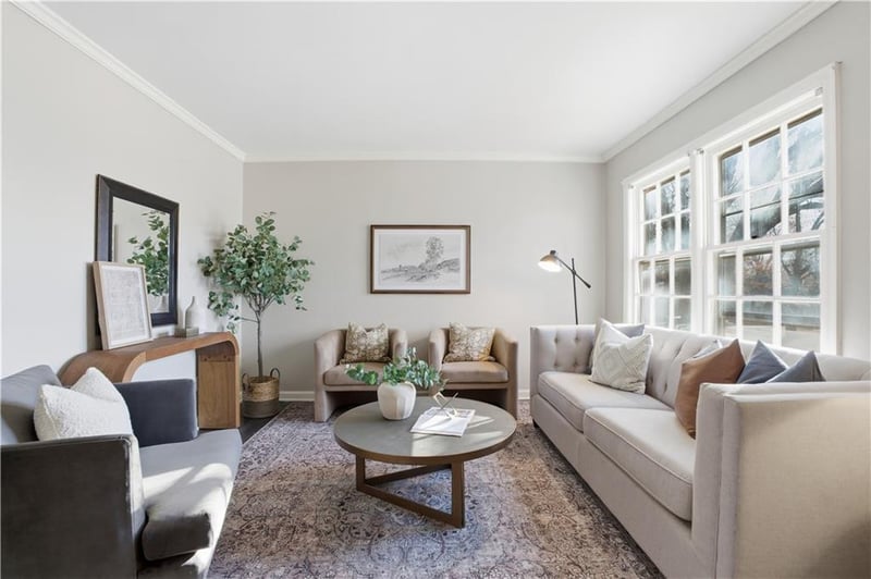 908 77 Ter, Kansas City, MO 64131