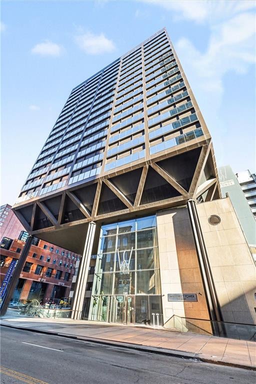 1101 Walnut St #801, Kansas City, MO 64106