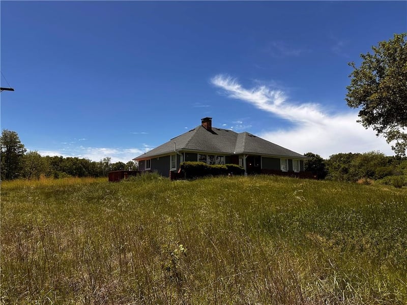 6835 136th St, Kansas City, MO 64163