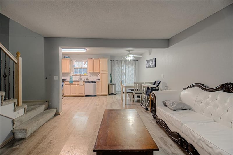 10631 46th Ter, Kansas City, MO 64133