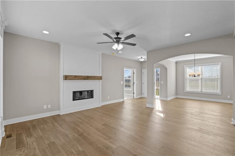 18580 169th Ter, Olathe, KS 66062