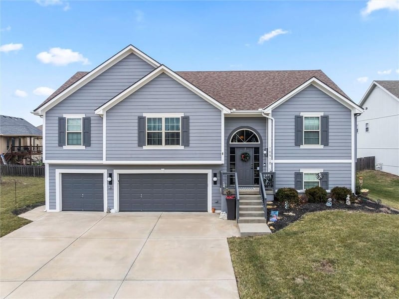 10918 Richmond Ave, Kansas City, MO 64157