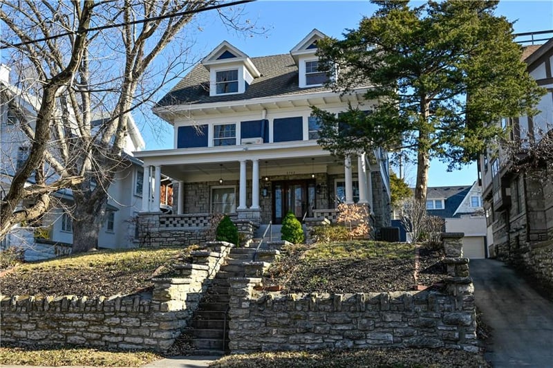 3703 Pennsylvania Ave, Kansas City, MO 64111