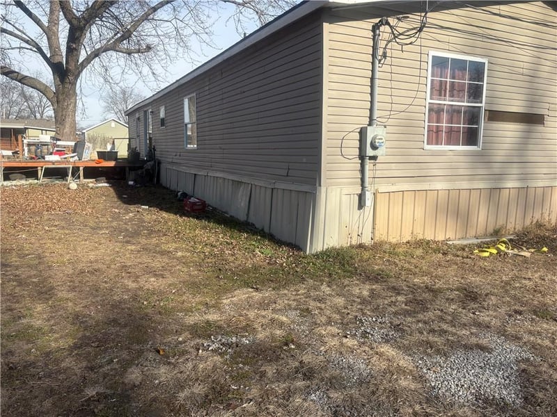 210 Walnut St, Houstonia, MO 65333