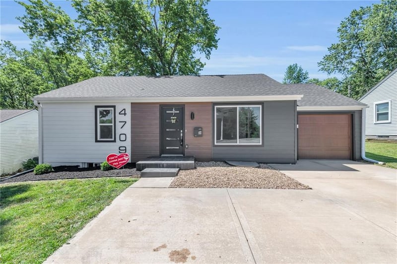 4709 75th St, Prairie Village, KS 66208
