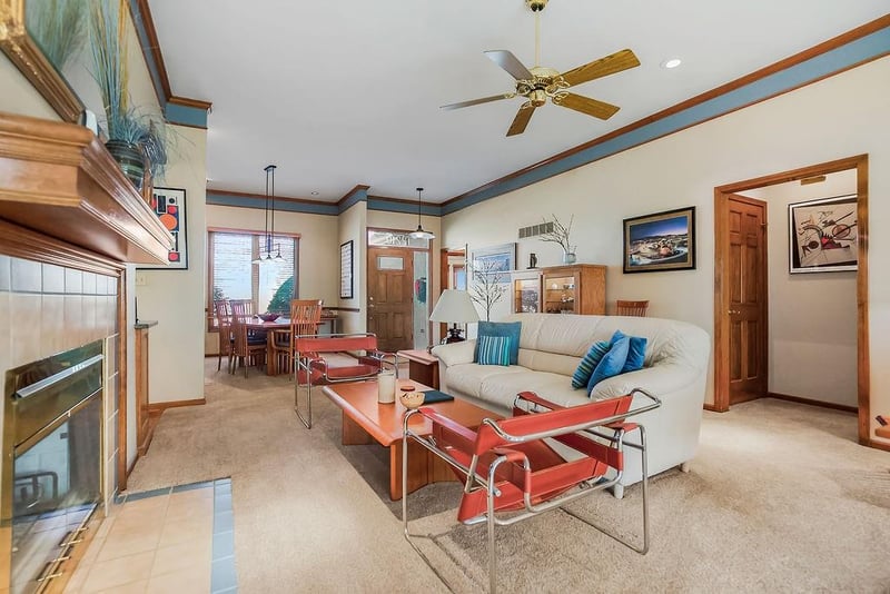 12210 Birch St, Overland Park, KS 66209