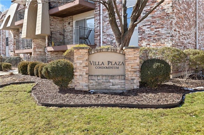 5000 Baltimore Ave #301, Kansas City, MO 64112