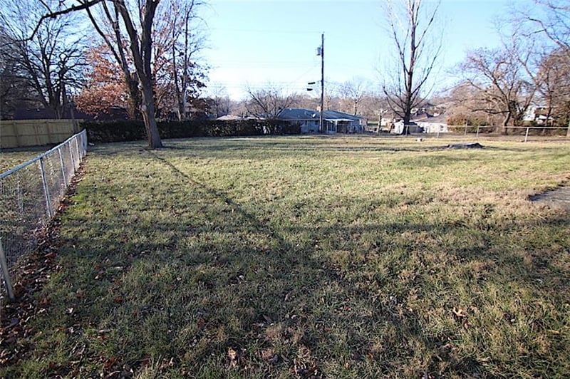 4816 Blue Ridge Blvd, Kansas City, MO 64133