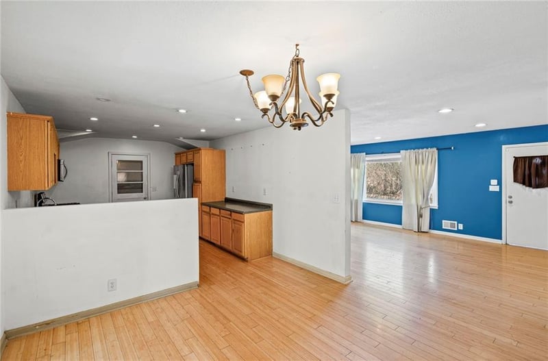 7909 99th St, Kansas City, MO 64134