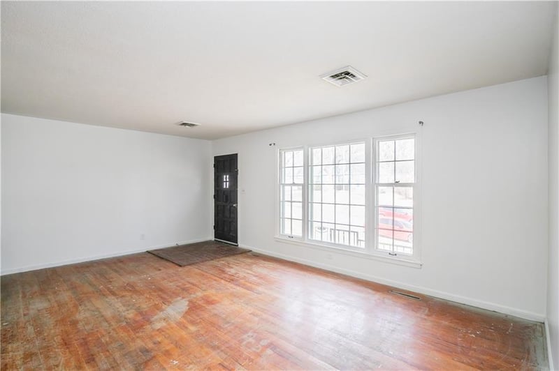 4001 50th St, Kansas City, MO 64119