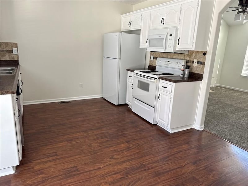 5734 Barnes Ave, Kansas City, MO 64119