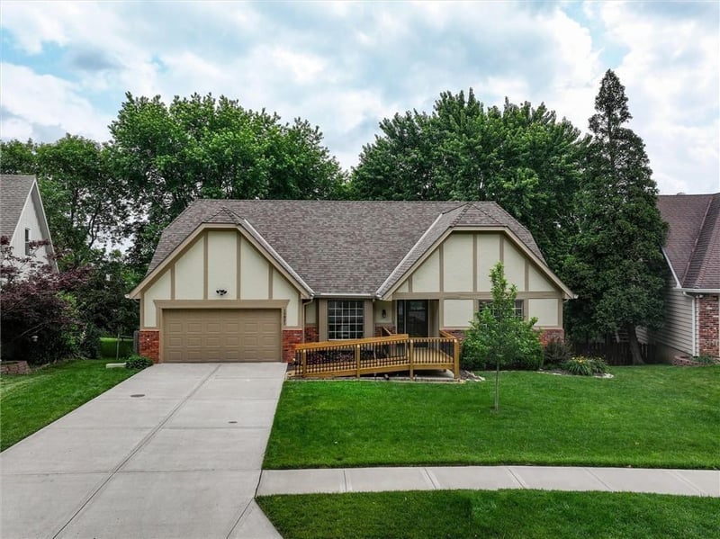 10921 Reeder St, Overland Park, KS 66210