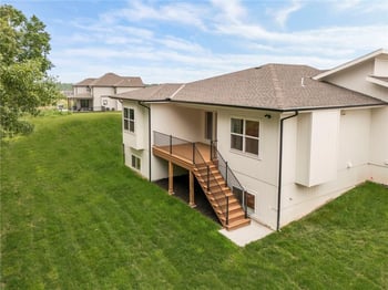 4214 NW 77th Ter, Kansas City, MO 64151