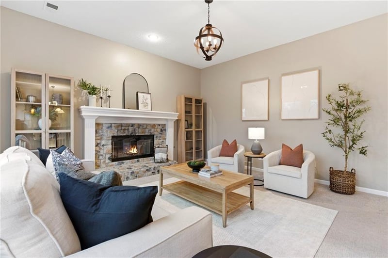 8301 144th St, Overland Park, KS 66223