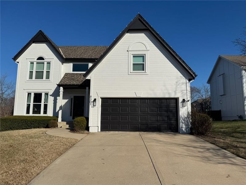 8301 144th St, Overland Park, KS 66223