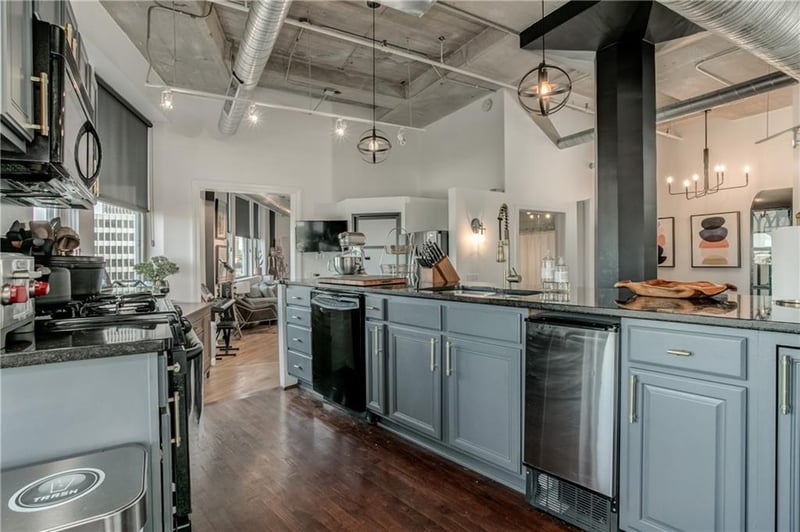 2107 Grand #1001#1002 Blvd, Kansas City, MO 64108