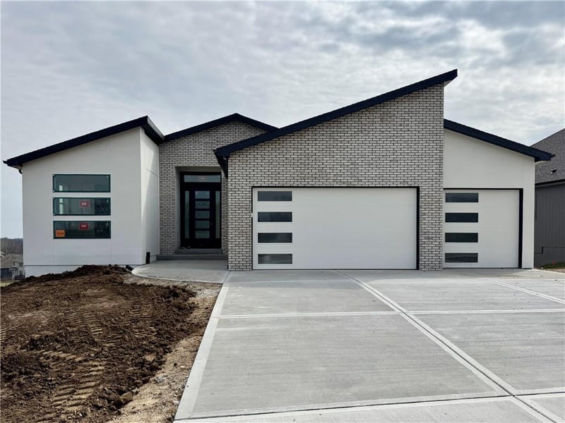 4101 77th Ter, Kansas City, MO 64151