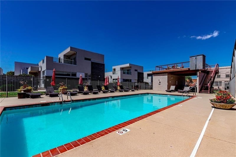 522 Locust Ln #310, Kansas City, MO 64106