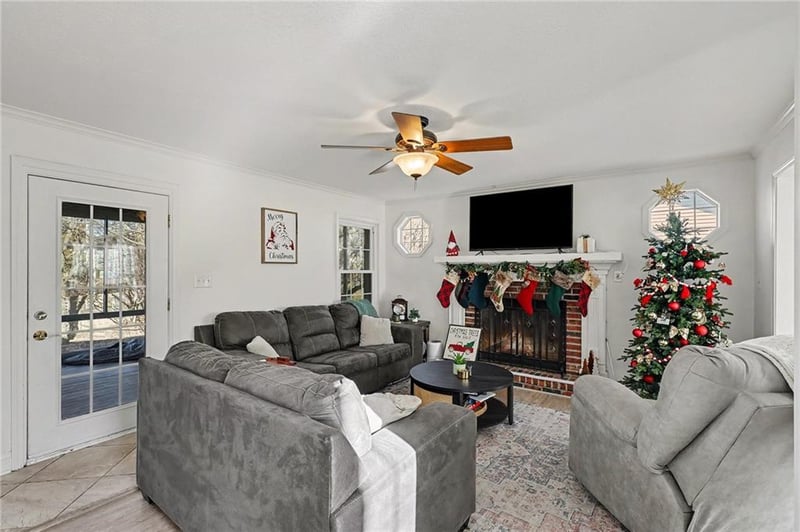 722 Deerfield St, Leavenworth, KS 66048