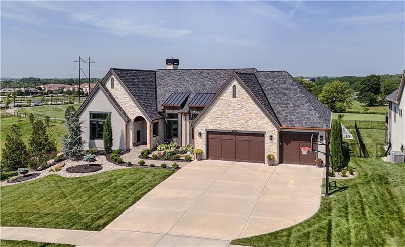 8512 N Booth Ave, Kansas City, MO 64157
